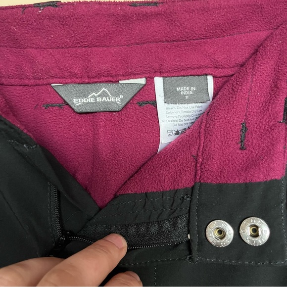 Eddie Bauer Fleece-Lined Cargo Pants - Picture 5 of 6